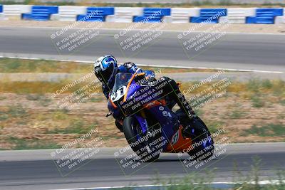 media/Apr-30-2023-CRA (Sun) [[020fcf5d43]]/Race 2-600 Expert Supersport/